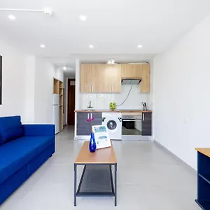apartment-in-playa-de-las-americas.in-canary-islands.com/